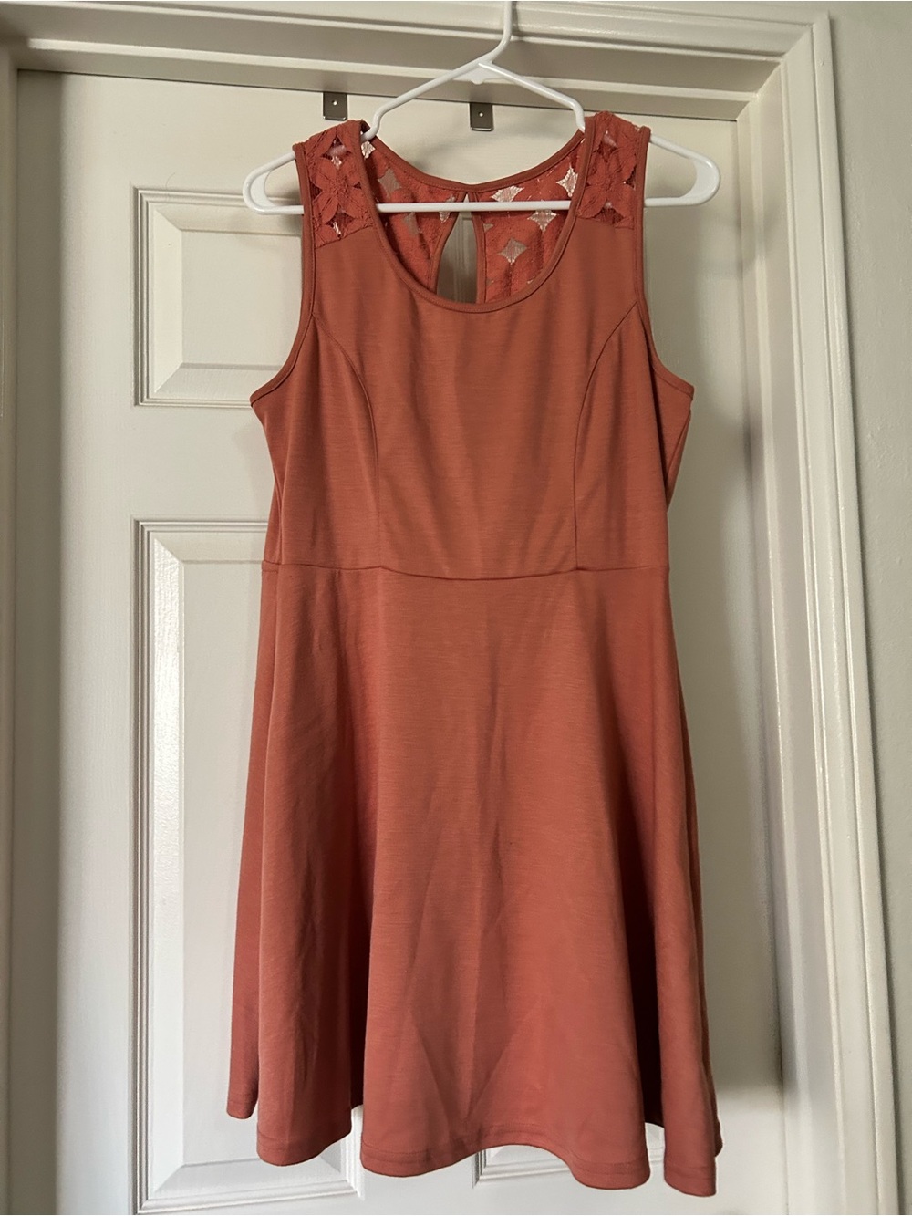 Mine Sleeveless Lace-Detail Dress in Terracotta